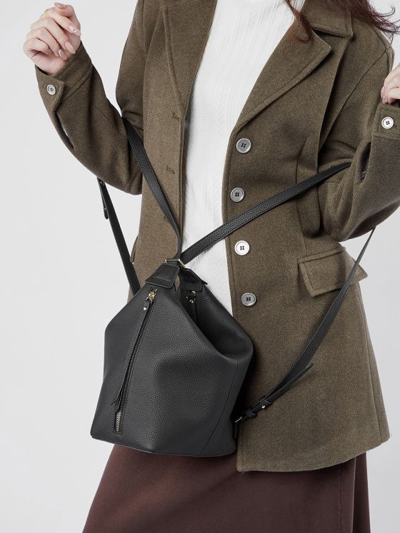 Elova Handcrafted Genuine Leather Bag in Black - E514 view 2