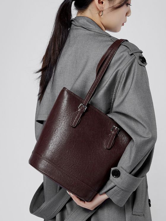 Elova Handcrafted Genuine Leather Tote Bag in Black - E538 view 2