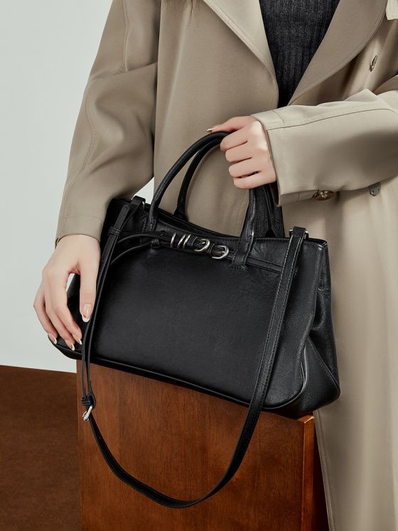 Elova Handcrafted Genuine Leather Crossbody Bag in Black - E782 view 6