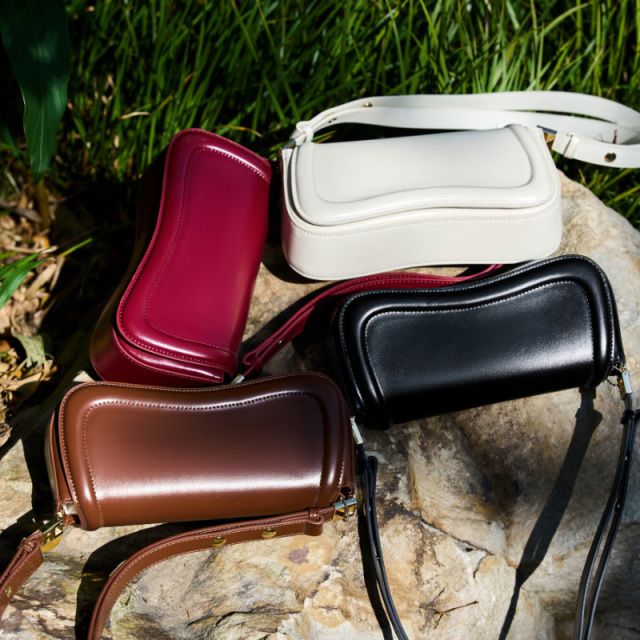 Elova Handcrafted Genuine Leather Crossbody Bag in Black - E597 view 7