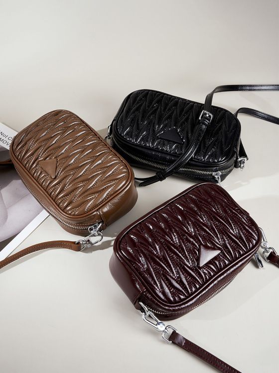 Elova Handcrafted Genuine Leather Crossbody Bag in Black - E348