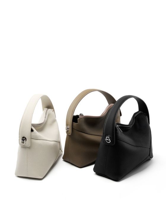 Elova Handcrafted Genuine Leather Crossbody Bag in Black - E599 view 6