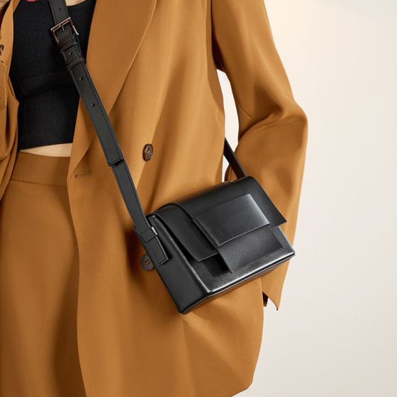 Elova Handcrafted Genuine Leather Crossbody Bag in Black - E313 view 3