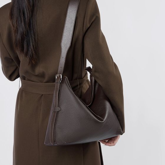 Elova Handcrafted Genuine Leather Tote Bag in Black - E518 view 7