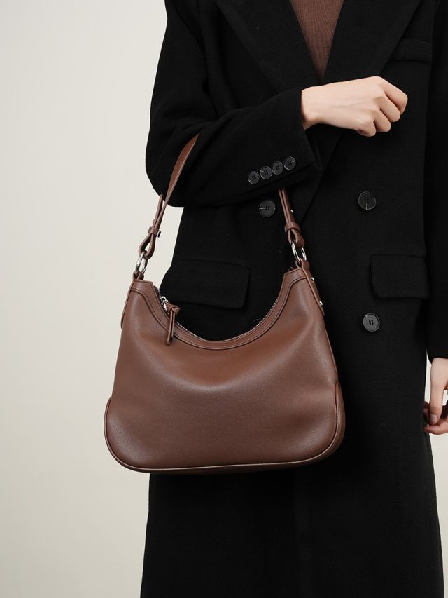 Elova Handcrafted Genuine Leather Crossbody Bag in Black - E212 view 8