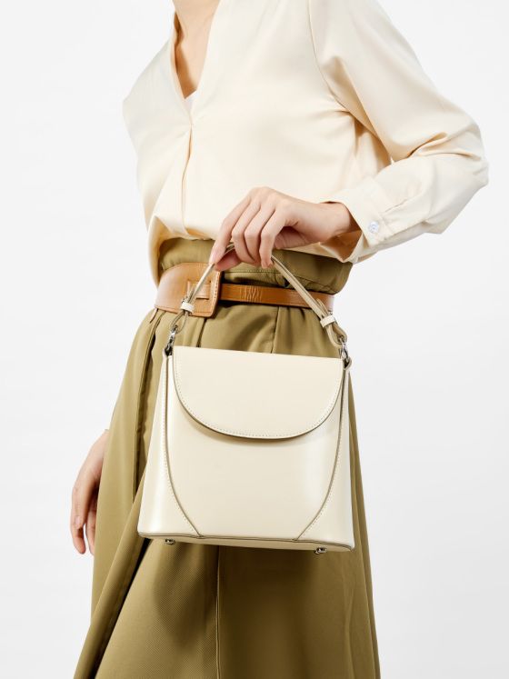 Elova Handcrafted Genuine Leather Crossbody Bag in Black - E601 view 3