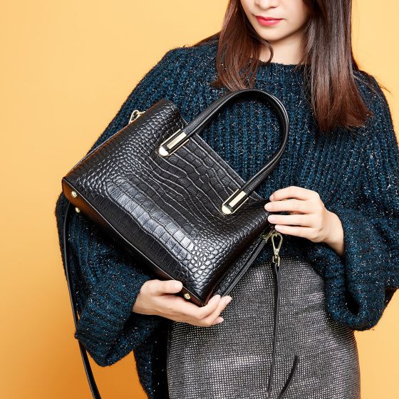 Elova Handcrafted Genuine Leather Bag in Black - E329 view 3