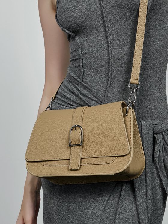 Elova Handcrafted Genuine Leather Crossbody Bag in Black - E654 view 3