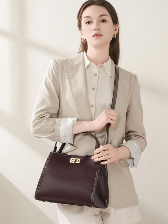 Elova Handcrafted Genuine Leather Crossbody Bag in Black - E634 view 7