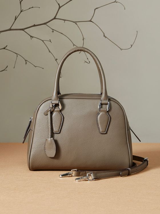 Elova Handcrafted Genuine Leather Bag in Black - E479 view 7