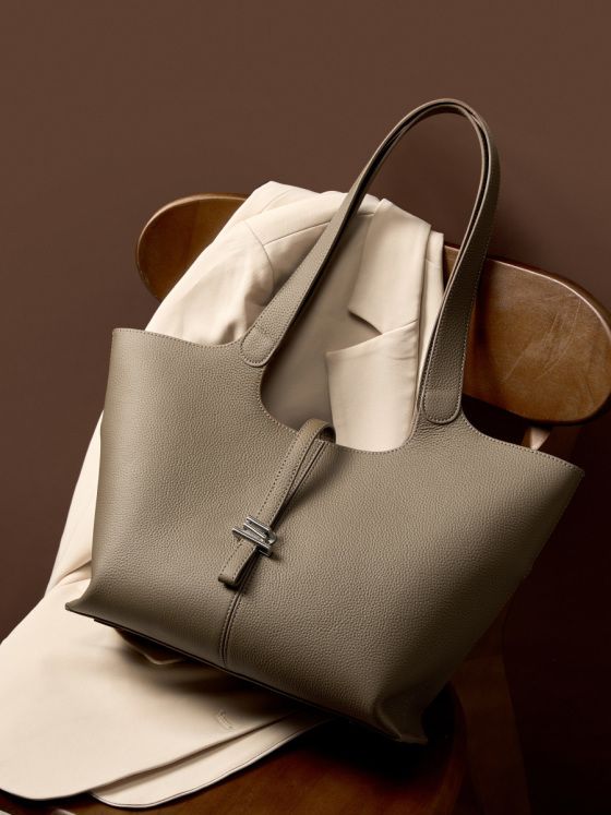 Elova Handcrafted Genuine Leather Tote Bag in Black - E424 view 5