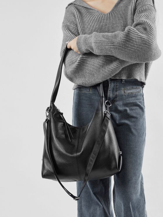 Elova Handcrafted Genuine Leather Tote Bag in Black - E467