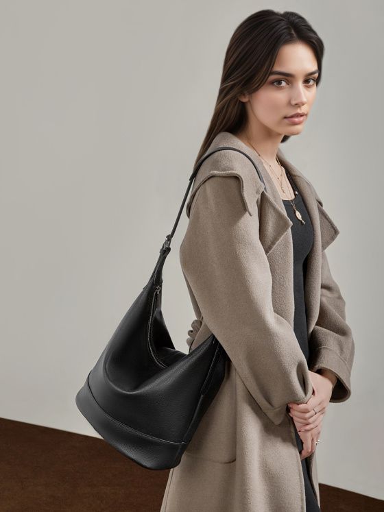 Elova Handcrafted Genuine Leather Crossbody Bag in Black - E802 view 5