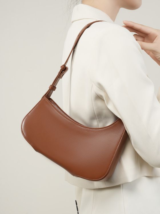 Elova Handcrafted Genuine Leather Bag in Black - E430 view 4