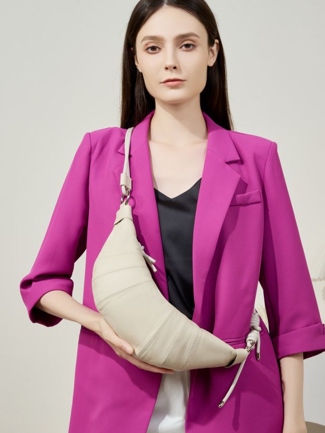 Elova Handcrafted Genuine Leather Crossbody Bag in Black - E436 view 8