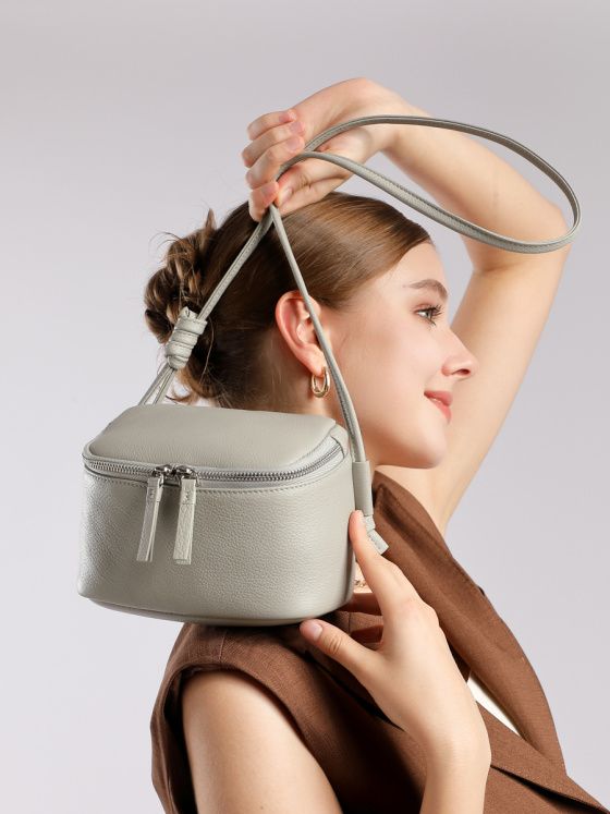 Elova Handcrafted Genuine Leather Crossbody Bag in Black - E726 view 6