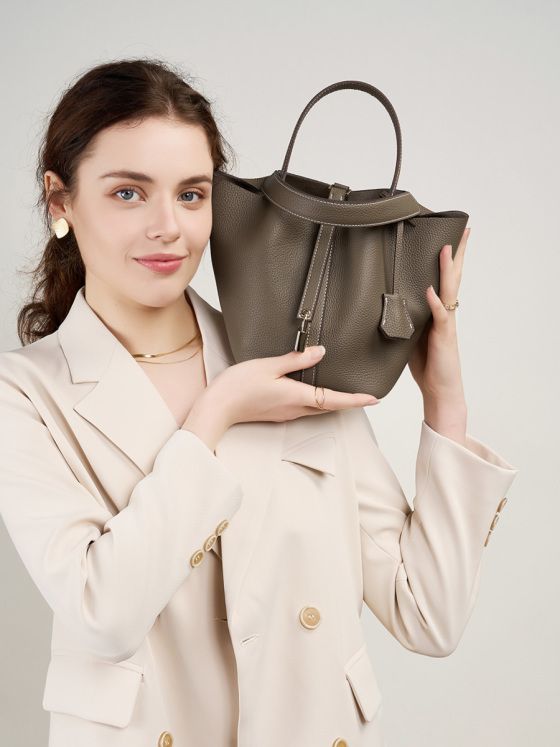 Elova Handcrafted Genuine Leather A- Bag in Black - E389 view 3