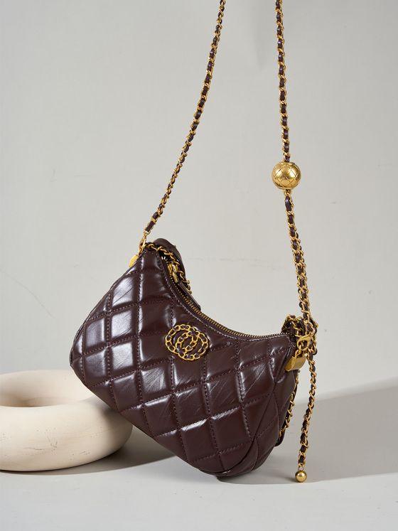 Elova Handcrafted Genuine Leather Crossbody Bag in Black - E196 view 3