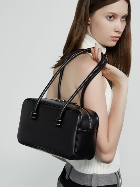 Elova Handcrafted Genuine Leather Bag in Black - E636 view 3