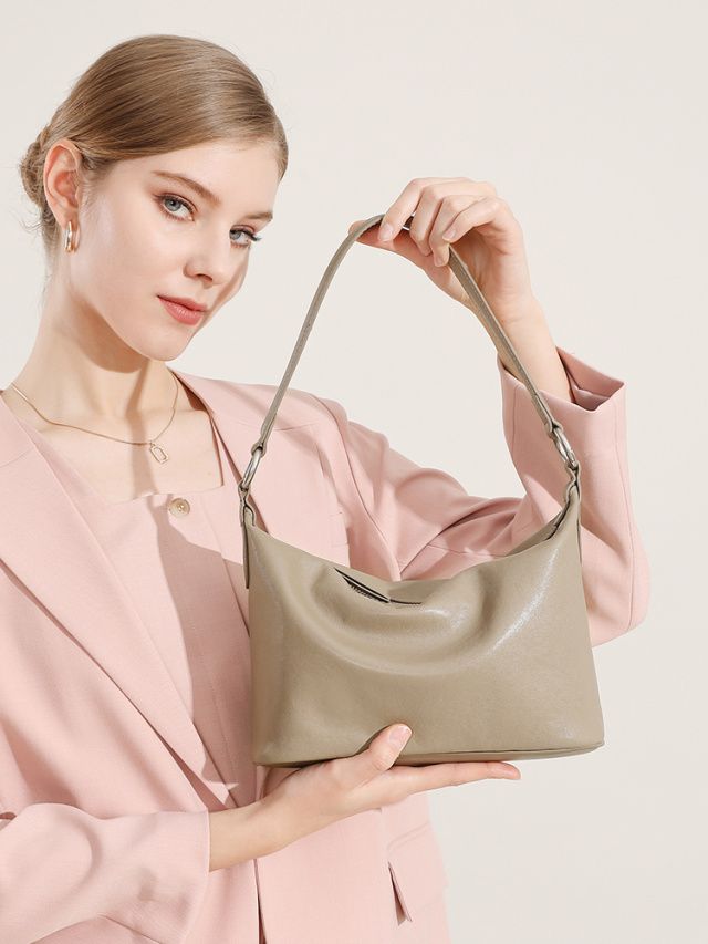 Elova Handcrafted Genuine Leather Crossbody Bag in Black - E593 view 6