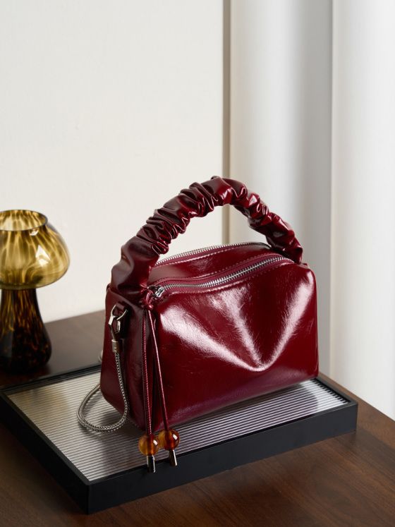 Elova Handcrafted Genuine Leather Crossbody Bag in Black - E473 view 5