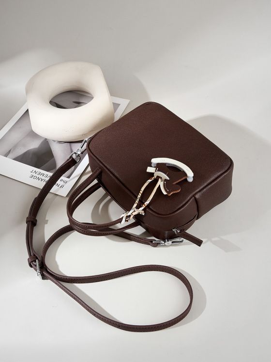 Elova Handcrafted Genuine Leather Bag in Black - E347 view 3