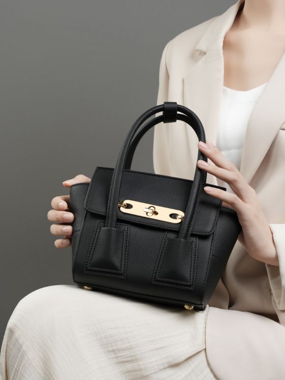 Elova Handcrafted Genuine Leather Crossbody Bag in Black - E447 view 4