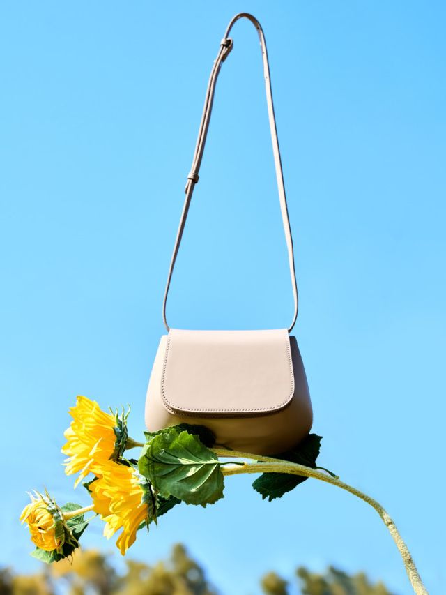 Elova Handcrafted Genuine Leather Crossbody Bag in Black - E596 view 6