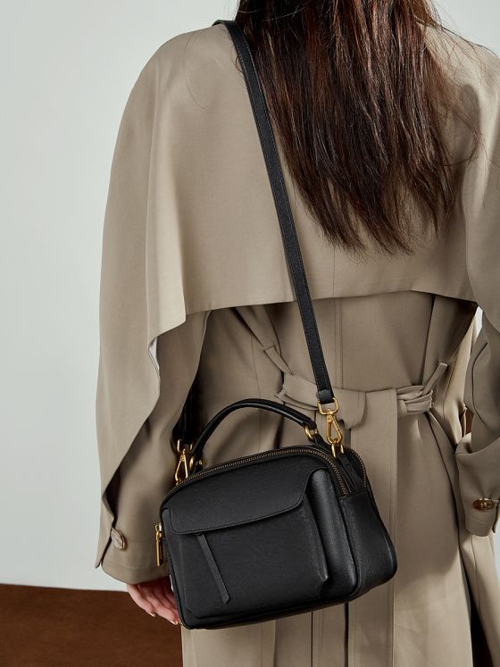 Elova Handcrafted Genuine Leather Crossbody Bag in Black - E786 view 4