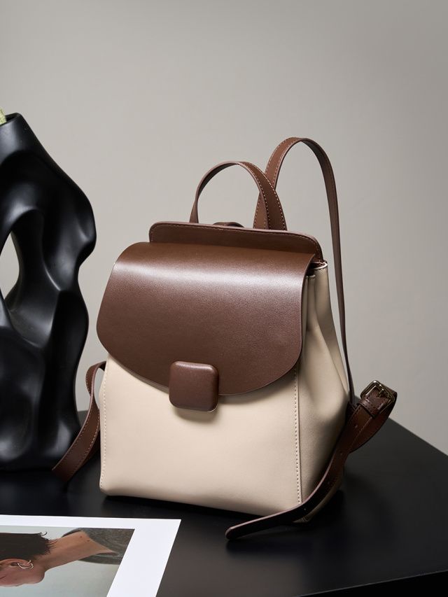 Elova Handcrafted Genuine Leather Backpack in Black - E374 view 7