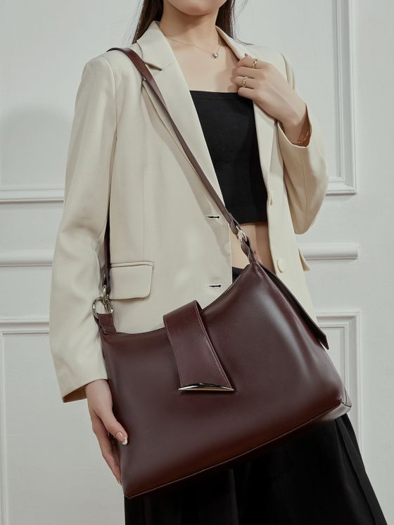 Elova Handcrafted Genuine Leather Crossbody Bag in Black - E763 view 2