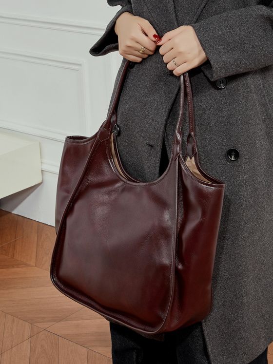 Elova Handcrafted Genuine Leather Tote Bag in Black - E771 view 3