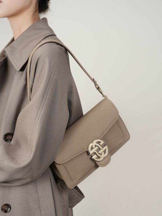 Elova Handcrafted Genuine Leather Crossbody Bag in Black - E267 view 2