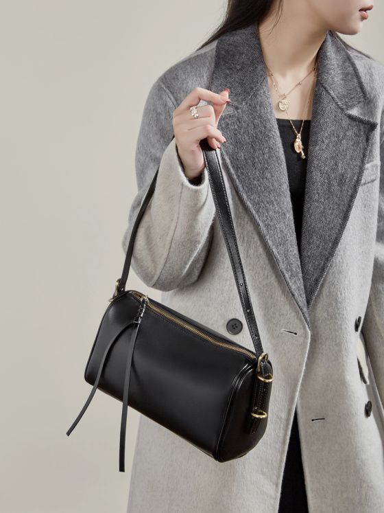 Elova Handcrafted Genuine Leather Crossbody Bag in Black - E808 view 7