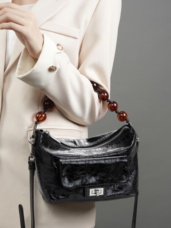 Elova Handcrafted Genuine Leather Crossbody Bag in Black - E474 view 4