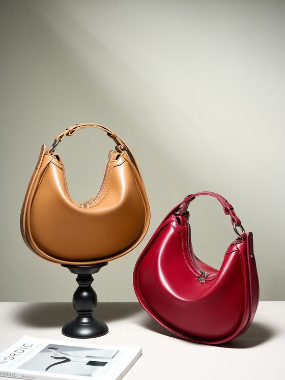 Elova Handcrafted Genuine Leather Crossbody Bag in Black - E237 view 4