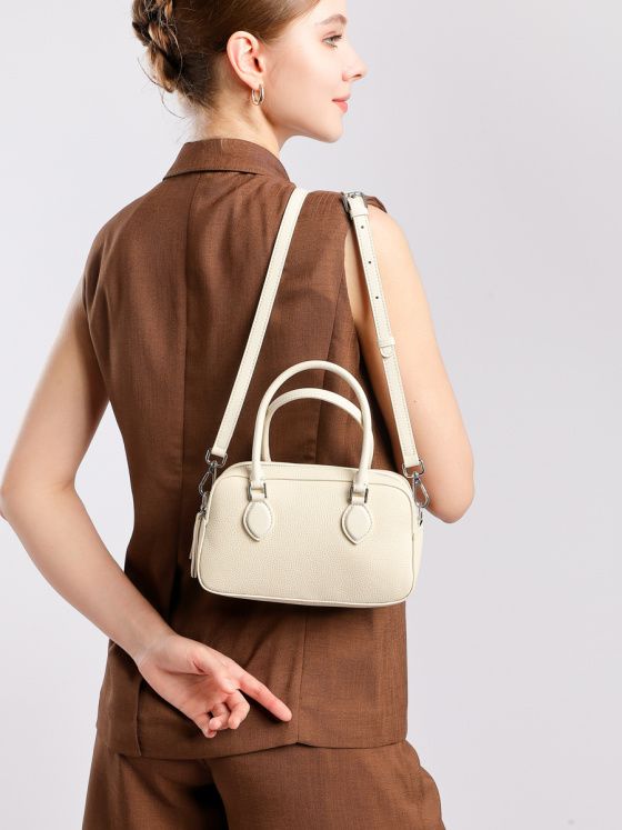 Elova Handcrafted Genuine Leather Bag in Black - E712 view 4