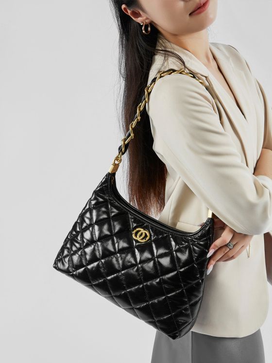 Elova Handcrafted Genuine Leather Crossbody Bag in Black - E466