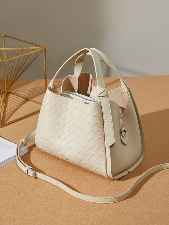 Elova Handcrafted Genuine Leather Crossbody Bag in Black - E464 view 2