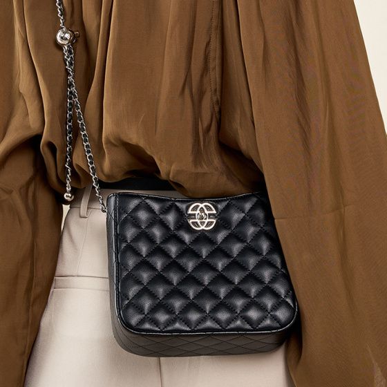 Elova Handcrafted Genuine Leather Crossbody Bag in Black - E362 view 3