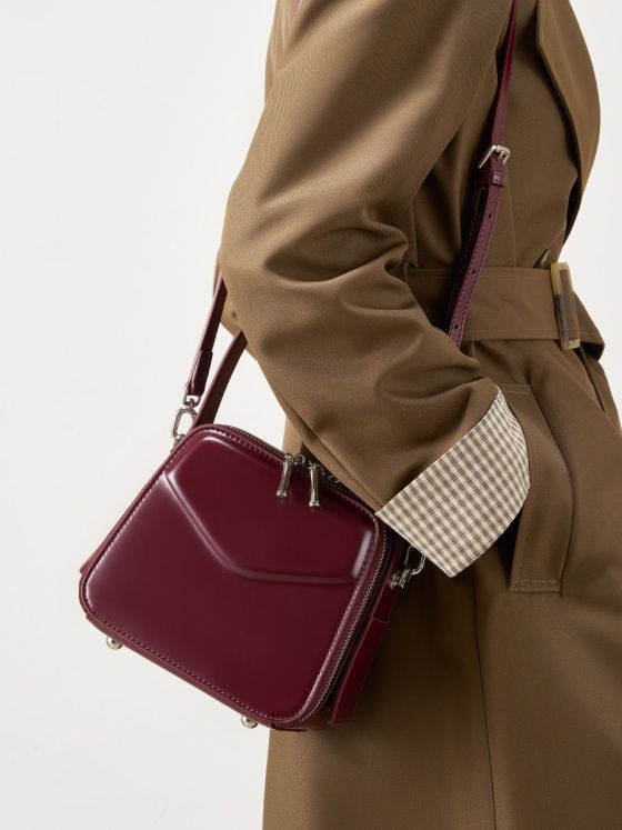 Elova Handcrafted Genuine Leather Crossbody Bag in Black - E540 view 3