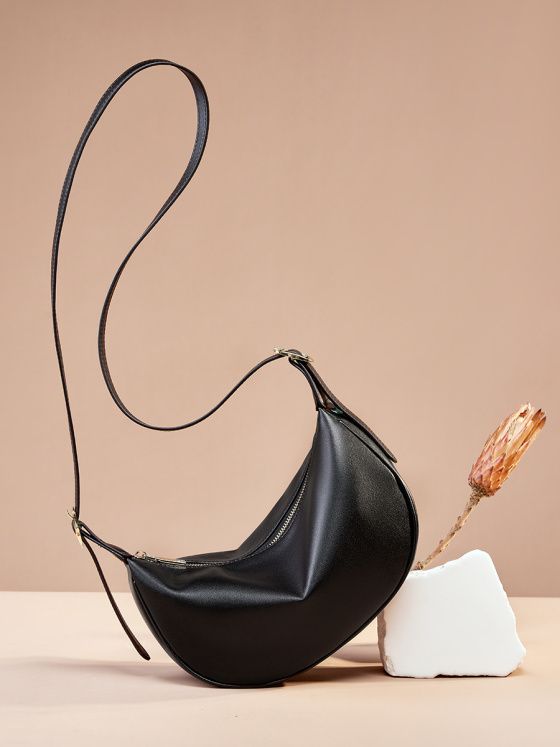 Elova Handcrafted Genuine Leather Crossbody Bag in Black - E286 view 5