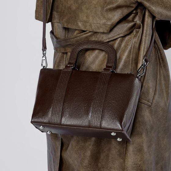 Elova Handcrafted Genuine Leather Bag in Black - E537 view 5