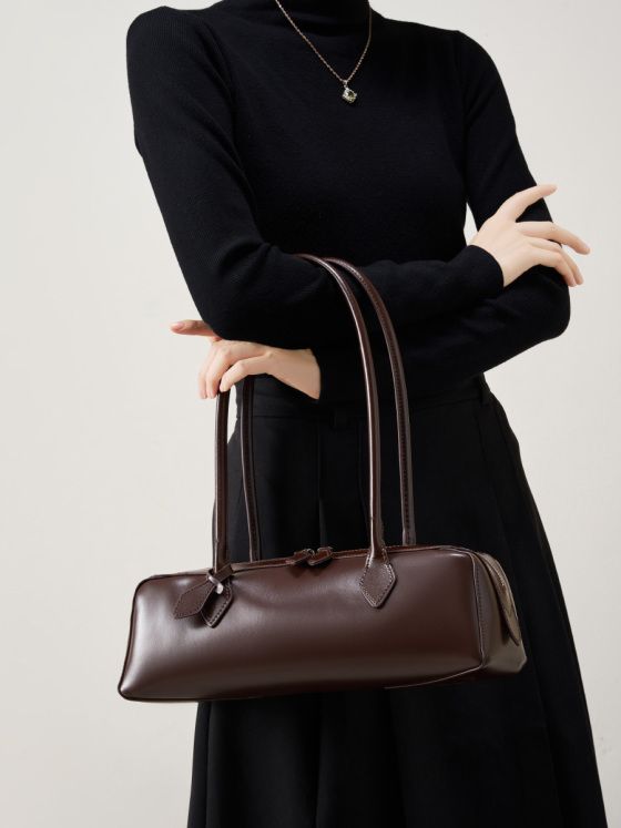 Elova Handcrafted Genuine Leather Bag in Black - E545 view 4