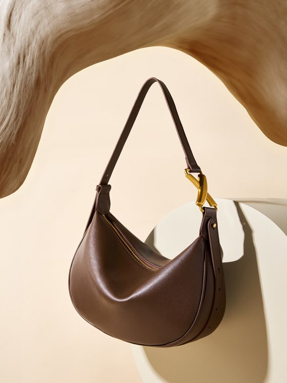 Elova Handcrafted Genuine Leather Crossbody Bag in Black - E408 view 6