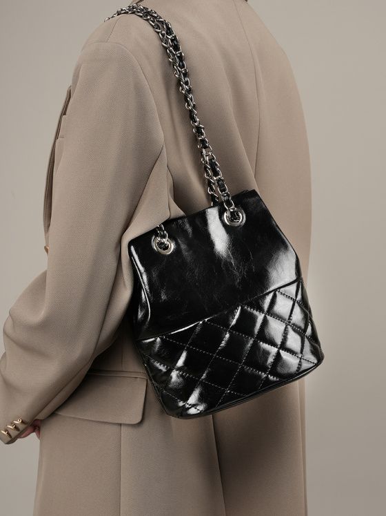 Elova Handcrafted Genuine Leather Crossbody Bag in Black - E338 view 3