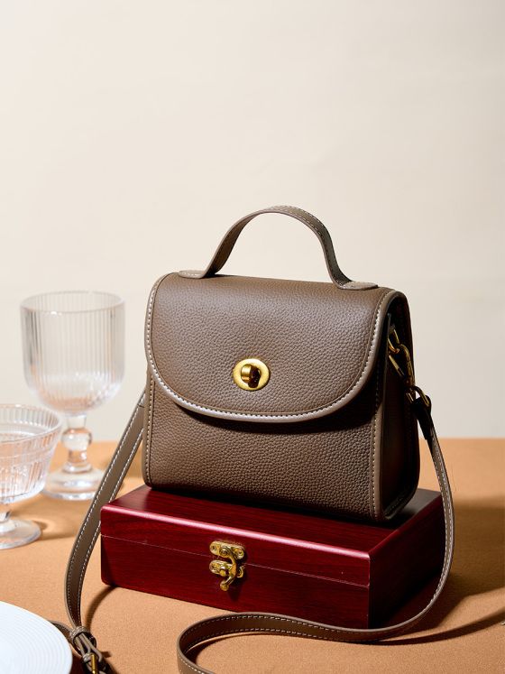 Elova Handcrafted Genuine Leather Crossbody Bag in Black - E342 view 6