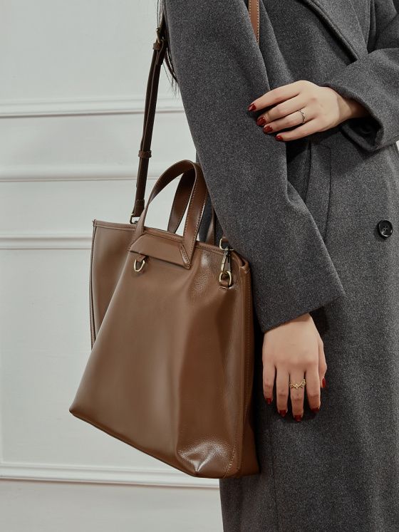 Elova Handcrafted Genuine Leather Crossbody Bag in Black - E764 view 3