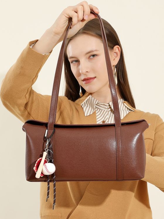 Elova Handcrafted Genuine Leather Crossbody Bag in Black - E554 view 5