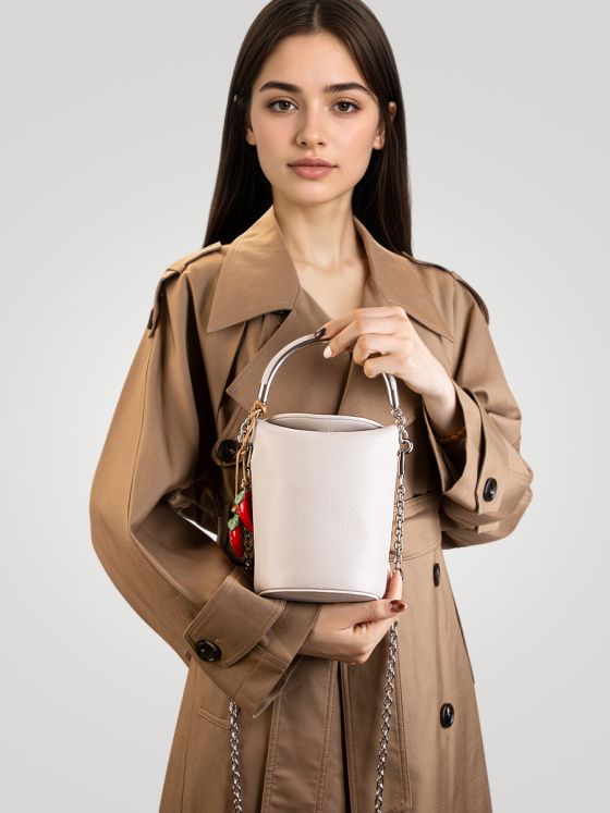 Elova Handcrafted Genuine Leather Crossbody Bag in Black - E727 view 8